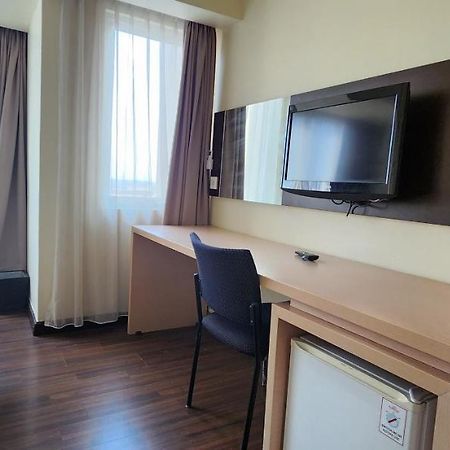 Apartemen Solo Paragon By Cariapartemen-Id Bonorejo Exterior foto