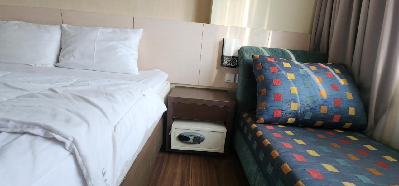 Apartemen Solo Paragon By Cariapartemen-Id Bonorejo Exterior foto